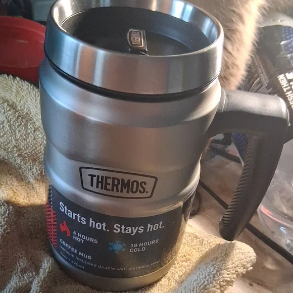 Thermos Silver and Black Insulated Mug - Picture 2 of 4